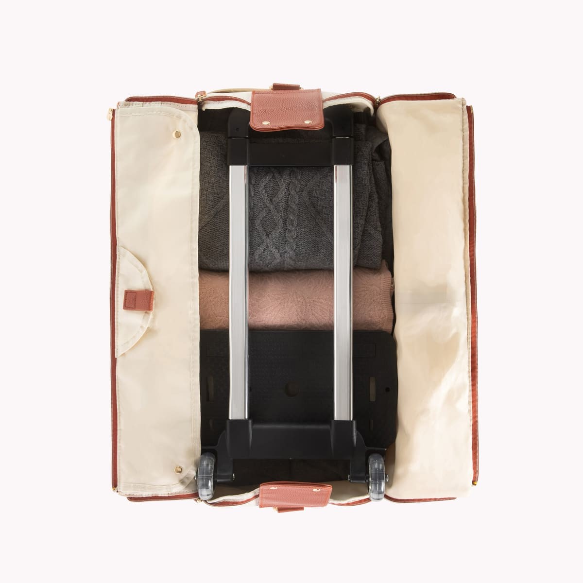 Bag opening completely flat at 180 degrees